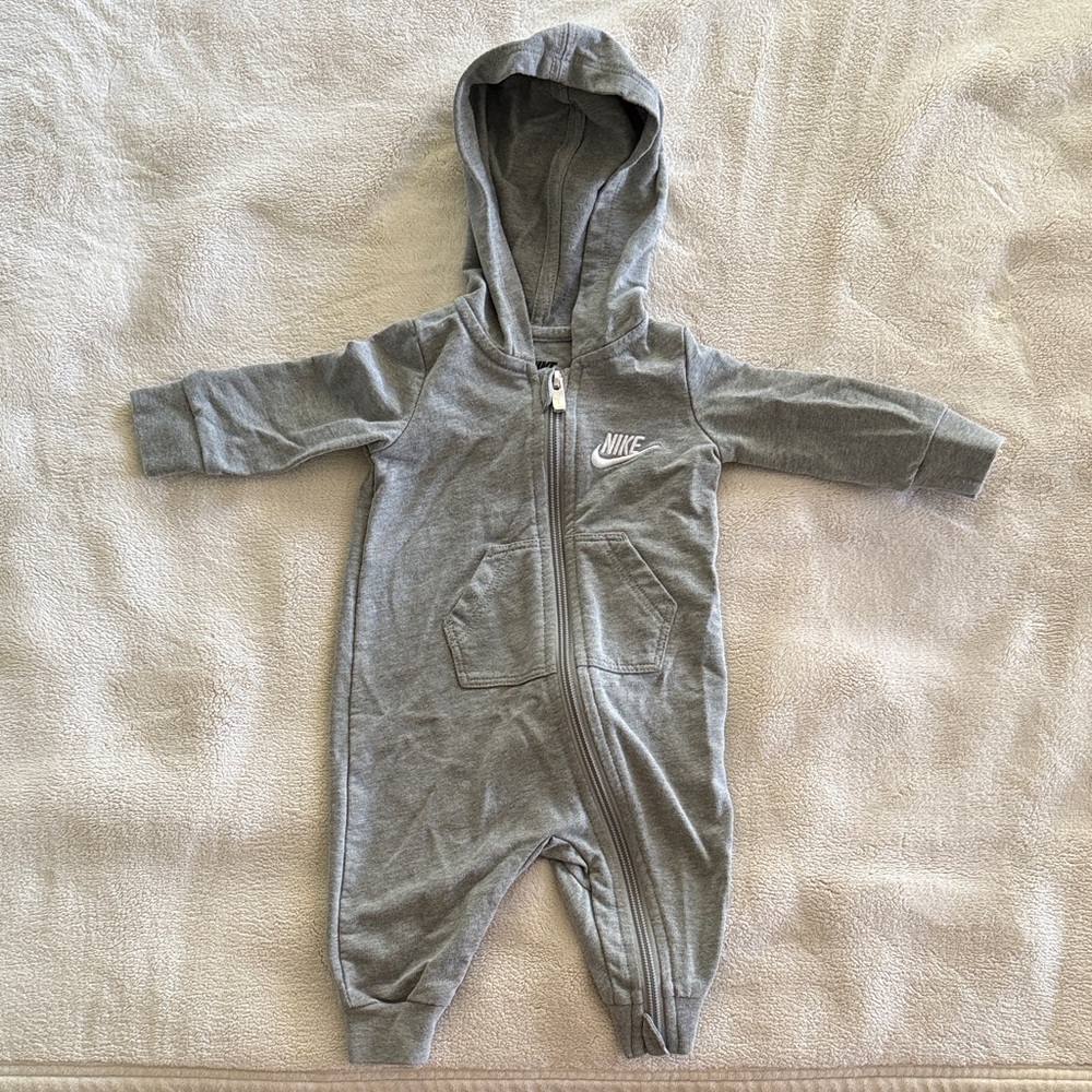 Nike Kids Gray Hooded Footie